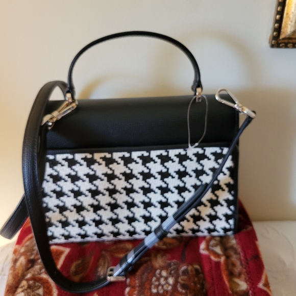 Kate Spade Darcy woven houndstooth top handle satchel. Crossbody in black. NWOT. - Picture 4 of 6